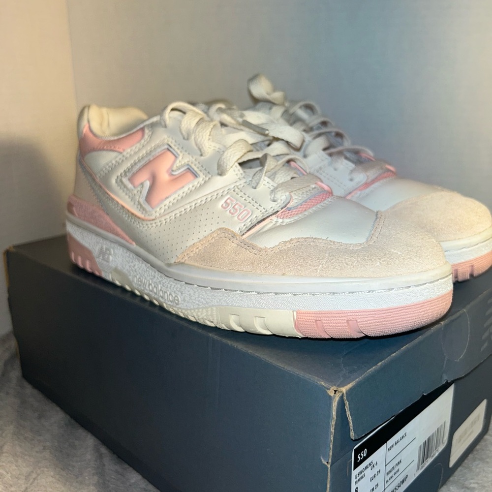 New Balance White and Pink Sneakers - Picture 3 of 8